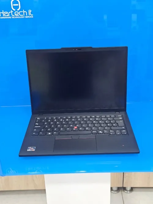 LAPTOP LENOVO THINKPAD T14 GEN5 RYZEN 7 PRO 8840U DDR5 32GB SSD 512GB / 14" TACTILE