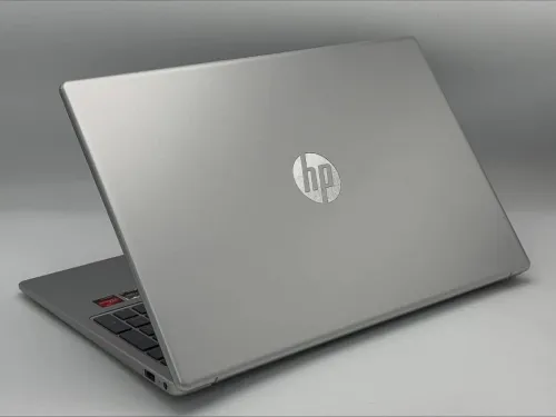LAPTOP HP 15 AMD RYZEN 7-7730U / DDR4 16GB / SSD 512GB / ECRAN FHD 15.6" TACTILE NEUF SOUS EMBALLAGE