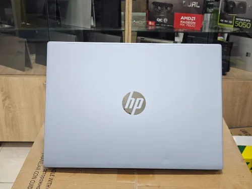 LAPTOP HP OMNIBOOK 5 AI INTEL CORE ULTRA 7 255U / DDR5 32GB / SSD 1TB / ECRAN 16'' FHD