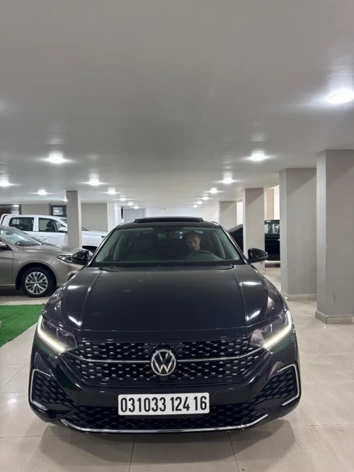 Volkswagen Passat 2024 