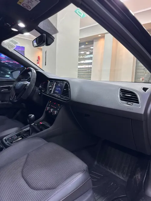 Seat Leon 2019 FR beats