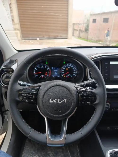 Kia KX1 2025 