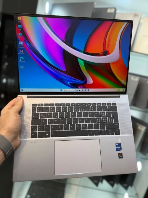 HP ZBOOK STUDIO 16 G10 4K - i7 13800H - 32Go - 1To - RTX 2000 8Go