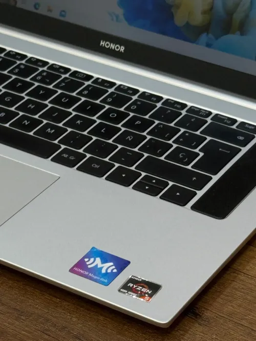 HONOR MagicBook 16 Pro FHD - Ryzen 5 4600H - 16Go - 512Go - AMD Radeon Graphics
