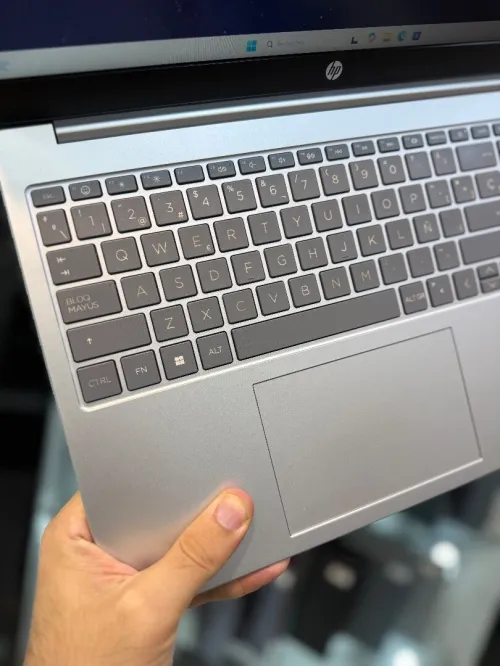 HP Laptop 250 G10 - i5 1334U - 16Go - 512Go - Intel Iris Xe 