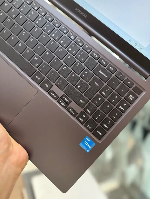 Samsung Galaxy Book 4 FHD - i3 1315U - 8Go - 256Go - Intel UHD Graphics