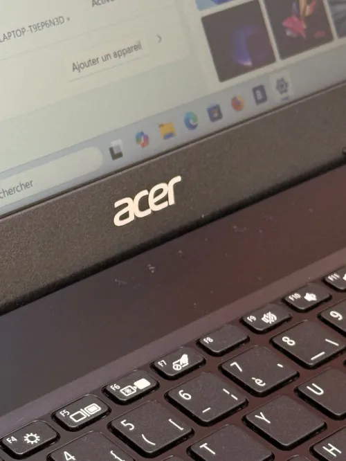 Acer Aspire 3 FHD - i5 8250U - 8Go Ram - 256Go SSD - Intel UHD Graphics