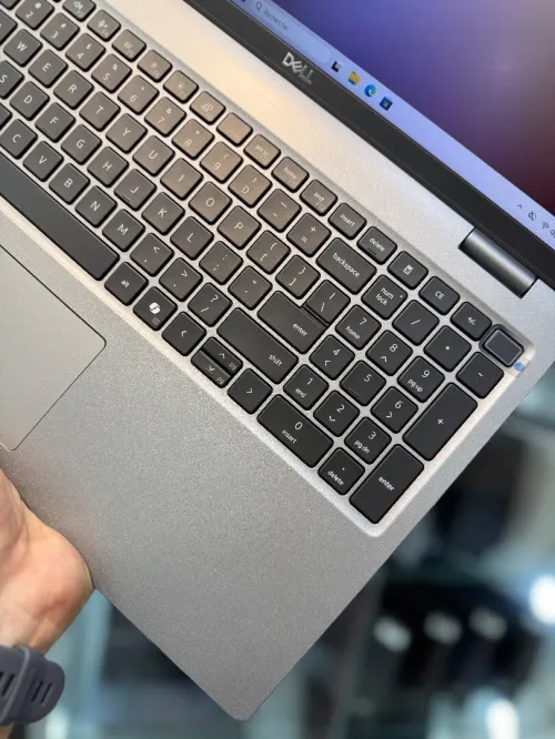 Dell Precision 3590 FHD - i7 13800H - 32Go Ram - 1To SSD - RTX 500 ADA
