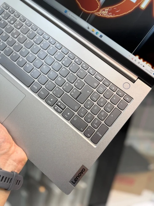 Lenovo ThinkBook FHD - Ryzen 7 5825U - 16Go Ram - 256Go SSD - AMD Radeon Graphics