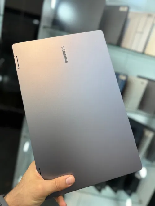 Samsung GALAXY BOOK 5 Pro AMOLED 120Hz - Ultra 7 256V - 16Go - 512Go - Intel ARC Graphique