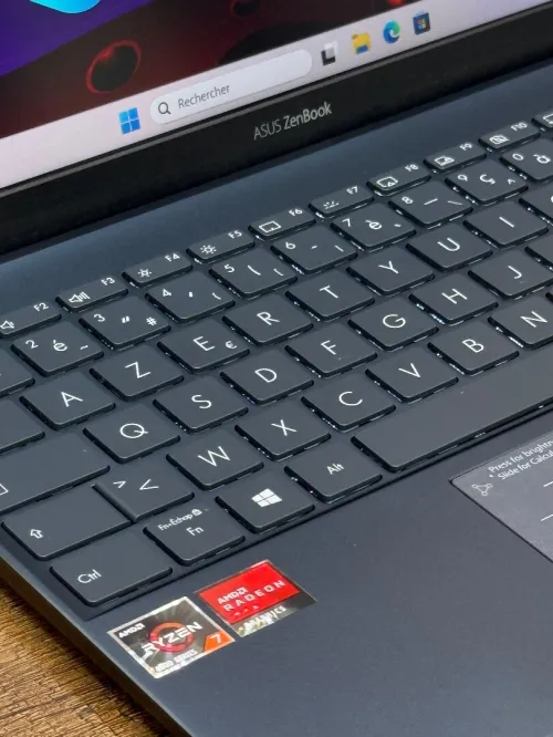 Asus ZenBook 14 FHD - Ryzen 7 4700U - 16Go - 256Go - AMD Radeon Graphics