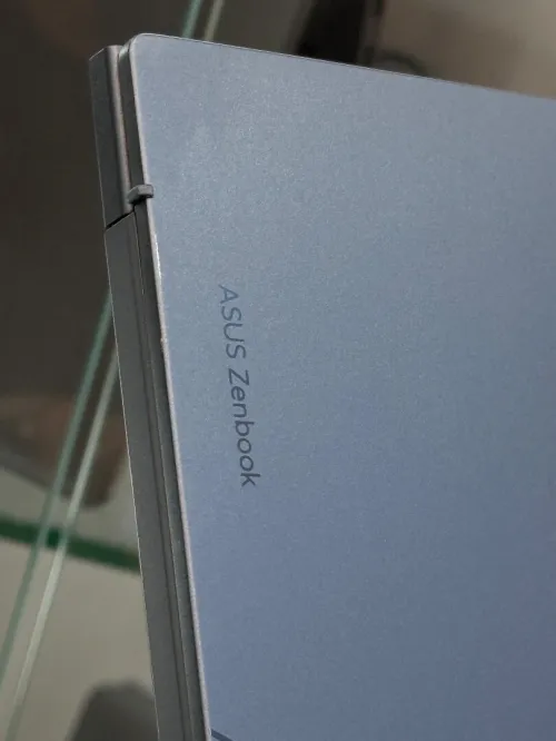 Asus ZenBook 15 OLED 2.5 Ghz - Ryzen 7 7735U - 16Go - 512Go - AMD Radeon Graphics