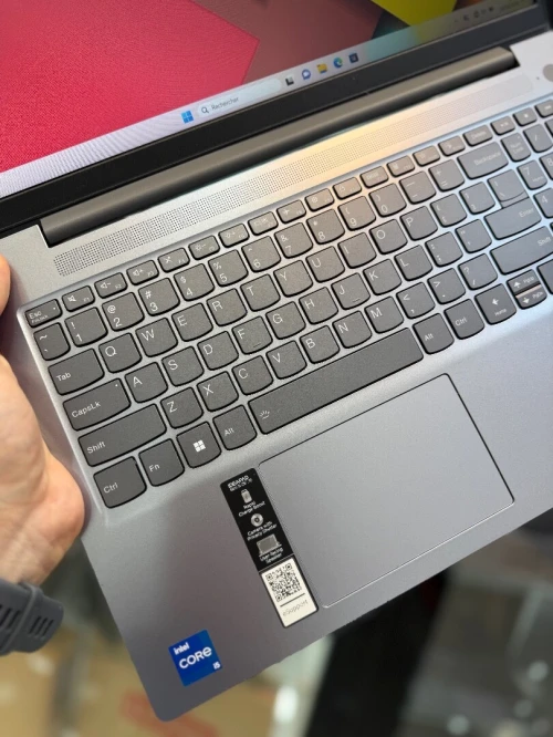 Lenovo IdeaPad Slim 3i Tactile - i5 1335U - 8Go Ram - 256Go SSD - Intel UHD Graphics