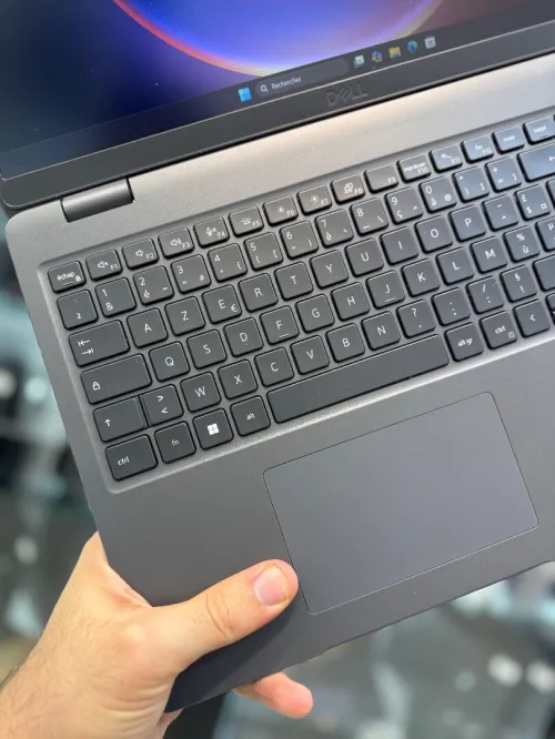 Dell Latitude 3540 FHD - i5 1335U - 16Go Ram - 512Go SSD - Intel UHD Graphics