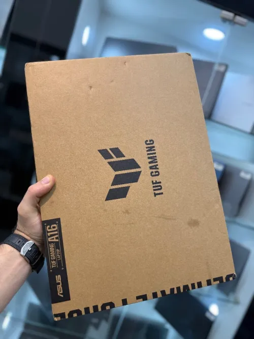 Asus TUF A16 144Hz - Ryzen 7 7745HS - 16Go Ram - 512Go - RTX 4050 6Go
