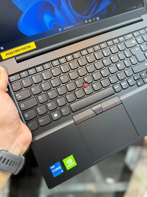 Lenovo ThinkPad E15 FHD - i5 1135G7 - 16Go - 512Go - MX450 2Go
