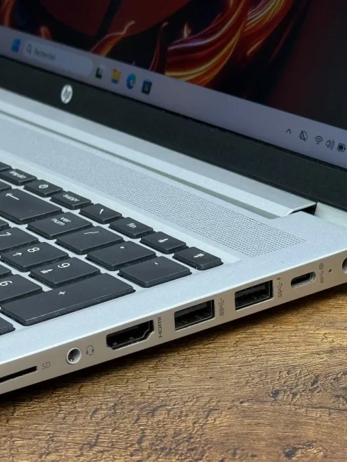 HP ProBook 455 G8 FHD - Ryzen 5 5600U - 16Go - 256Go SSD - Radeon Graphics