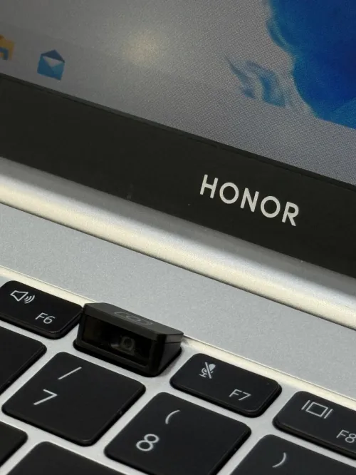 HONOR MagicBook 16 Pro FHD - Ryzen 5 4600H - 16Go - 512Go - AMD Radeon Graphics