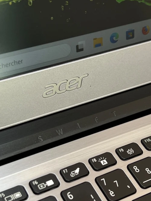 Acer Swift 3 FHD - Ryzen 5 3500U - 20Go - 256Go - AMD Vega 8 Graphics 