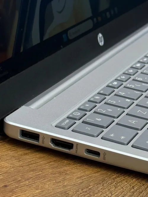 HP LAPTOP 15s Ultra 5 125H - 16Go - 512Go SSD - Intel ARC Graphics