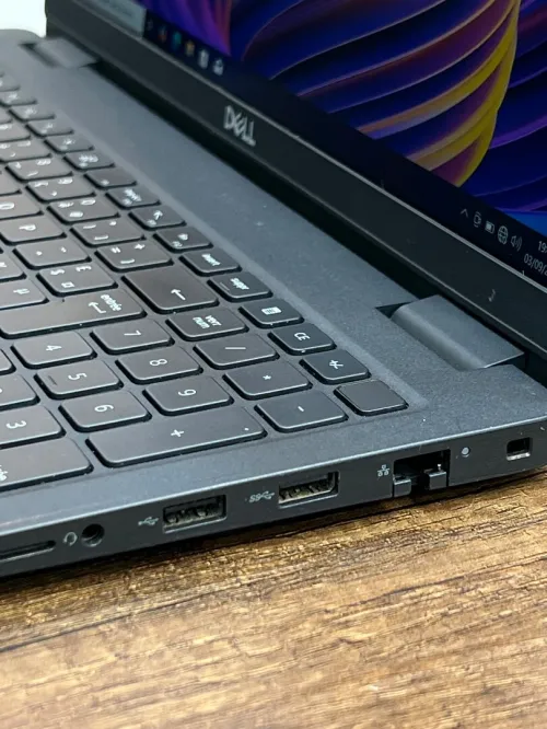 Dell Latitude 3520 FHD - i5 1135G7 - 8Go - 256Go - Intel Iris Xe Graphics 