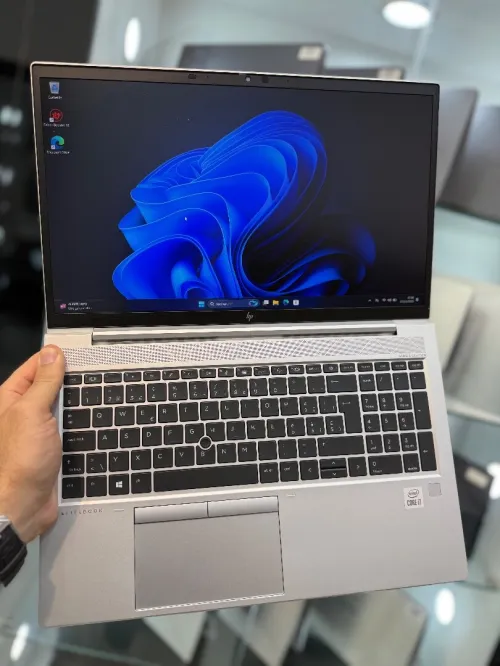 HP EliteBook 850 G7 - i7 10610U - 16Go - 1To - Mx 250 Nvidia