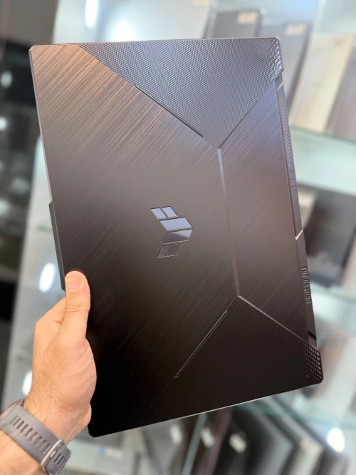 Asus TUF F17 144Hz - i7 11800H - 16Go - 1To - RTX 3060 6Go