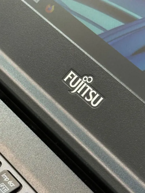 Fujitsu Siemens LifeBook i5 8250U - 8Go - 256Go SSD - Intel UHD Graphics
