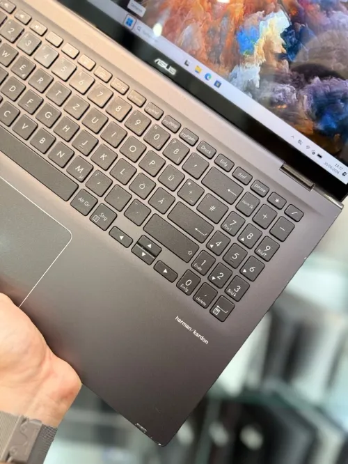 Asus ZenBook Flip 15 - i7 10510U - 16Go - 512Go - Intel UHD Graphics