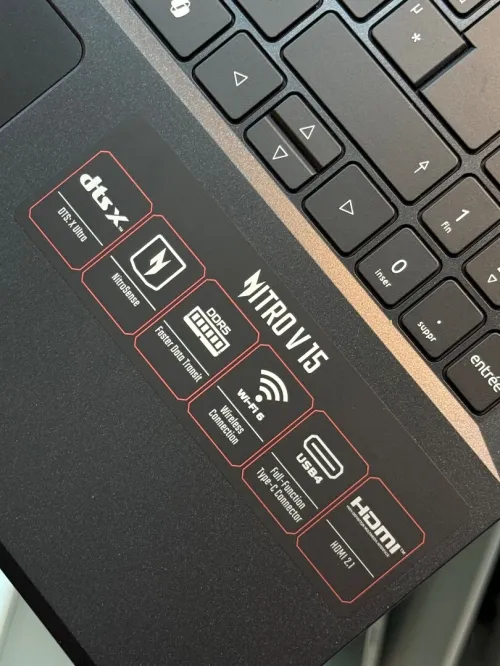 Acer Nitro V15 FHD 165Hz - Ryzen 7 7735Hs - 16Go - 512Go - RTX 4060 8Go