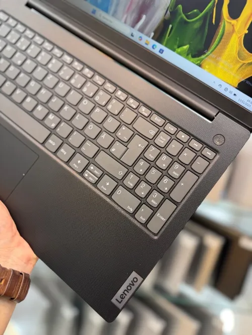 Lenovo IdeaPad V15 FHD - Celeron N5100 - 8Go - 512Go - Intel HD Graphics 