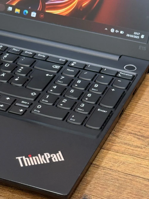 Lenovo TbinkPad E16 - Ryzen 7 7730U - 16Go - 1To SSD - AMD Radeon Graphics