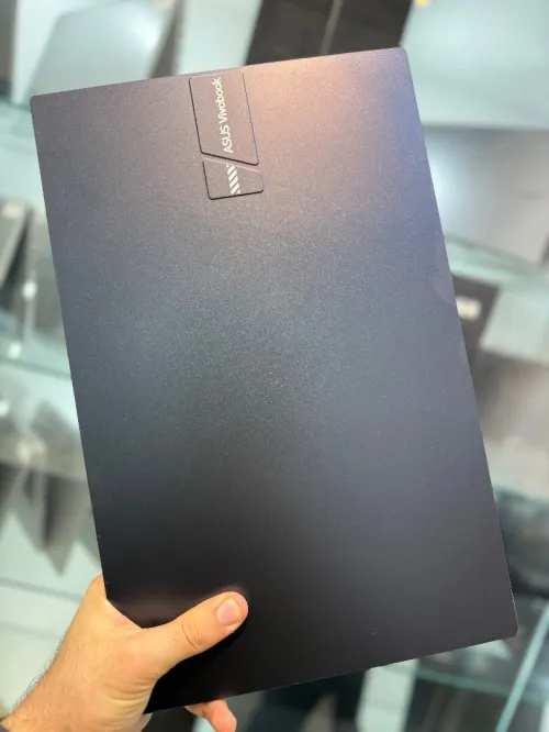 Asus VivoBook 17X - i7 1255U - 16Go - 512Go - Intel Iris Xe Graphics
