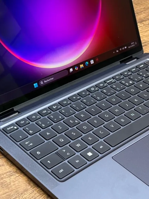Dell Latitude 9330 2-in-1 2K - i7 1260U - 16Go - 256Go - Intel UHD Graphics