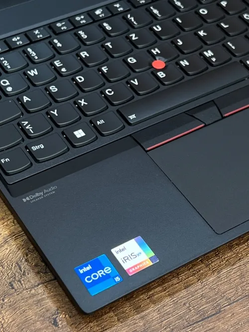 Lenovo ThinkPad T15 FHD - i5 1135G7 - 16Go - 256Go - Intel Iris Xe Graphics 