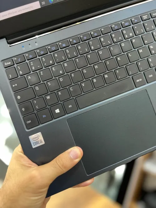 Toshiba DynaBook 15.6" FHD - i5 1035G1 - 8Go - 256Go - Intel UHD Graphics 