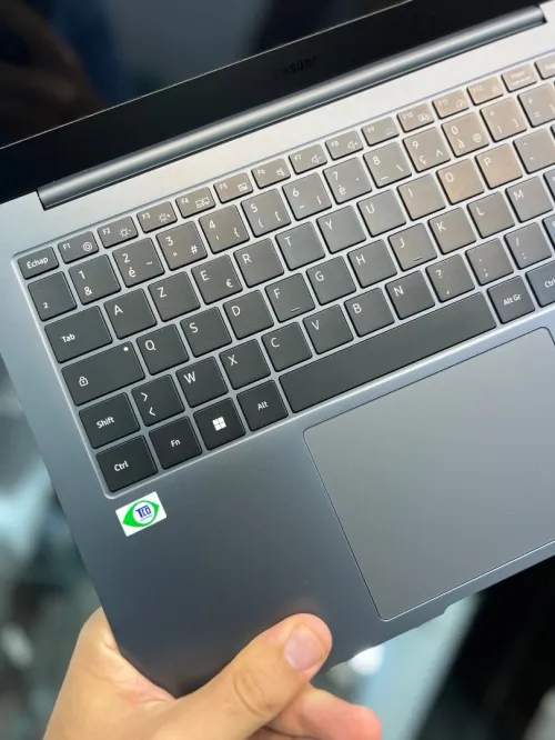 Samsung Galaxy Book 3 Pro 14" 3K 120Hz - i5 1340P - 8Go - 256Go - Intel Iris Xe Graphics 