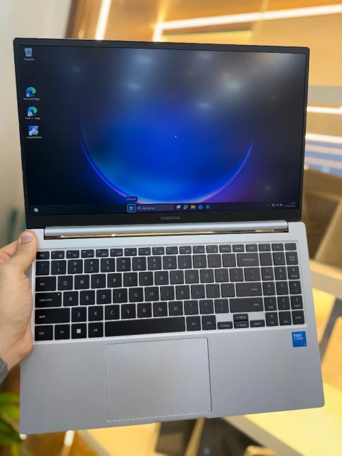 Samsun Galaxy Book 4 FHD - Intel Core 5 120U - 16Go - 512Go - Intel R Graphics