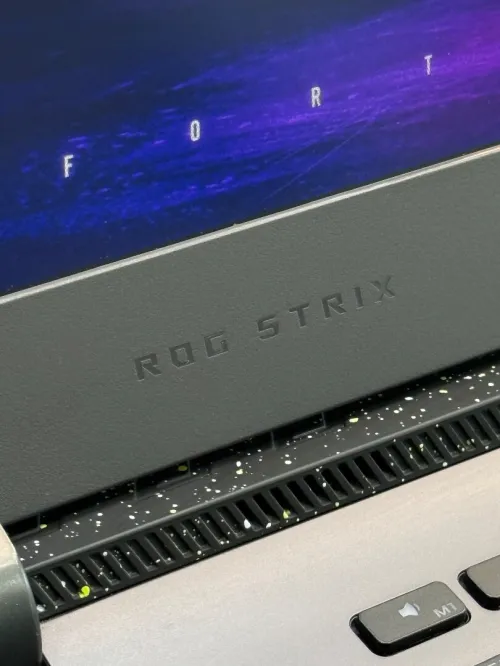 Asus ROG Strix G17 360Hz - Ryzen 9 6900Hx - 32Go - 1To - RTX 3070ti
