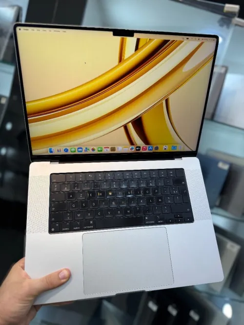 MacBook Pro 2021 16" M1 Pro - 16Go Ram - 1To SSD