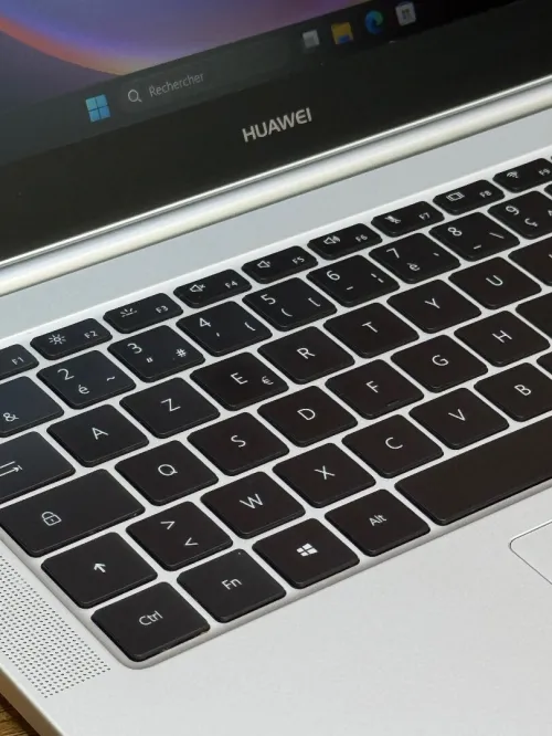 Huawei MateBook D14 FHD - Ryzen 5 2500U - 8Go - 256Go - Vega 8 Graphics