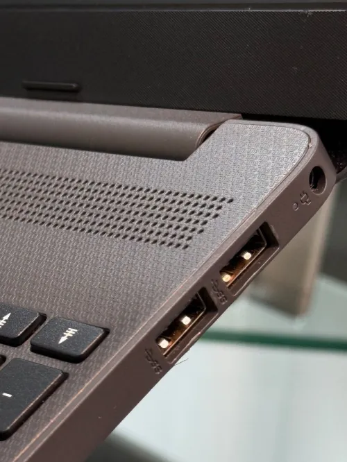 HP Laptop 15s FHD - i3 1215U - 8Go Ram - 256Go SSD - Intel UHD Graphics