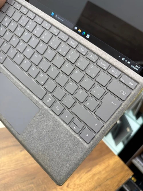 Microsoft SurFace Pro 7+ i7 1165G7 - 16Go Ram - 256Go SSD - Intel Iris Xe