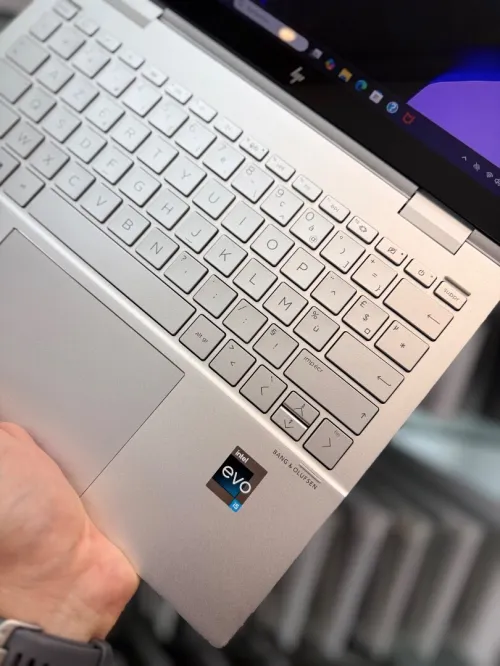HP ENVY 13 2-in-1 - i5 1230U - 16Go Ram  - 512Go Ssd - Intel Iris Xe Graphics