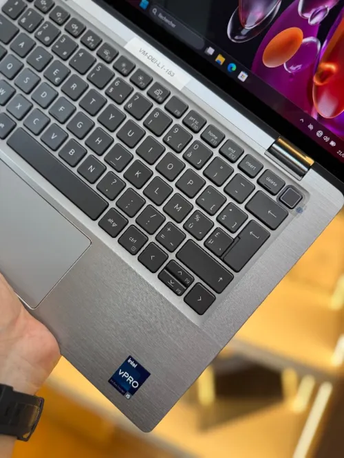 Dell Latitude 7730 2-in-1 i5 1245U - 16Go - 256Go - Intel Iris Xe Graphics