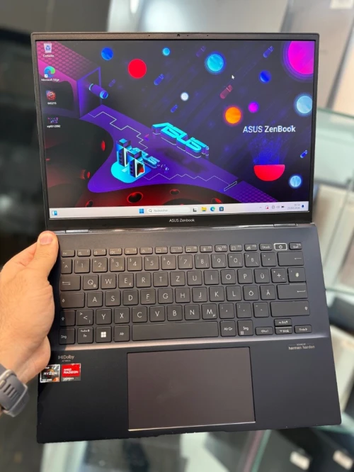 Asus ZenBook 14 FHD - Ryzen 5 7530U - 16Go Ram - 512Go SSD - AMD Radeon Graphics