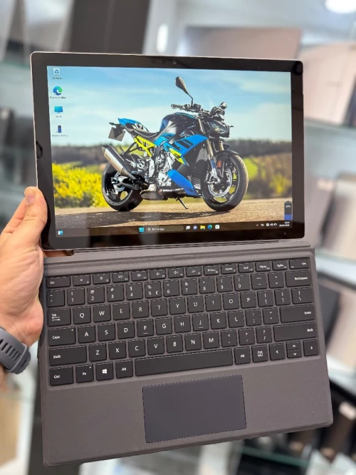 Microsoft SurFace Pro 6 12.3" Tactile - i5 8250U - 8Go Ram - 128Go SSD - Intel UHD Graphics