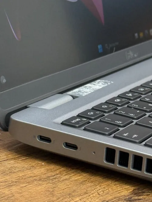Dell Precision 3591 FHD - Ultra 165H - 32Go - 1To - RTX 1000 4Go