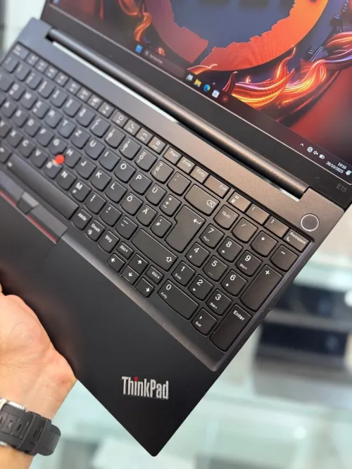 Lenovo TbinkPad E16 - Ryzen 7 7730U - 16Go - 1To SSD - AMD Radeon Graphics