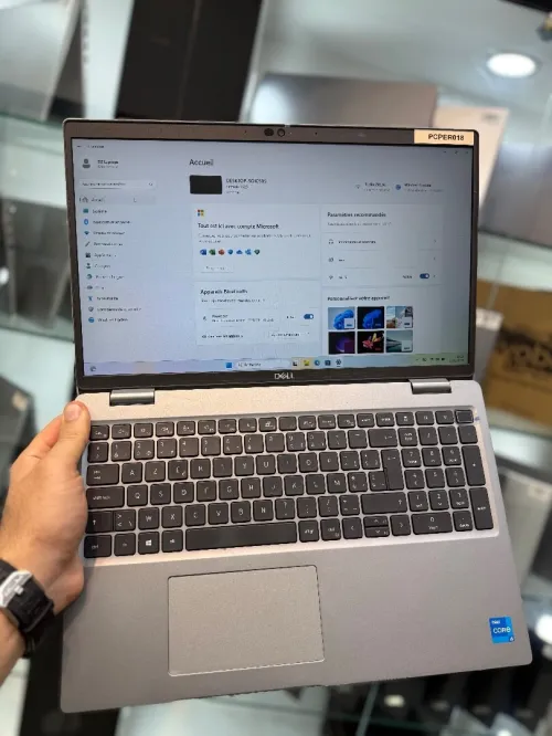 Dell Latitude 5520 FHD - i5 1135G7 - 8Go Ram - 256Go SSD - Intel Iris Xe Graphics